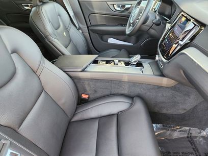 Used 2025 Volvo V60 B5 Cross Country Ultra