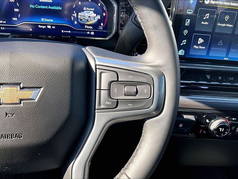 Used 2025 Chevrolet Silverado 2500 LT w/ Convenience Package image 13