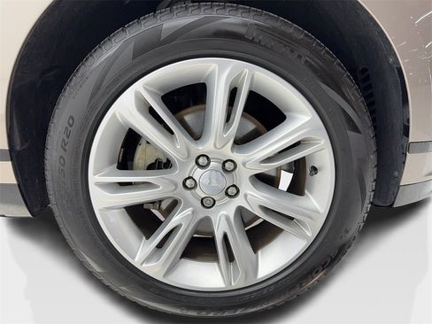 Used 2023 Land Rover Range Rover Velar R-Dynamic S image 52