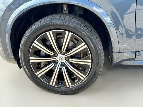 Used 2023 Volvo XC90 B5 Core w/ Protection Package Premier image 43