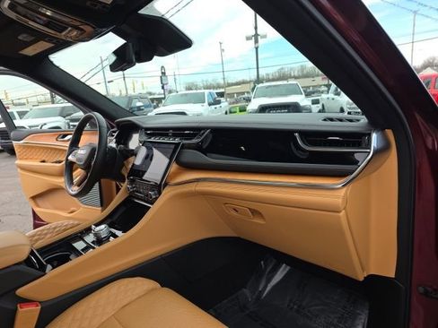 Used 2024 Jeep Grand Cherokee L Summit image 55