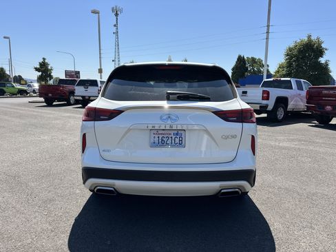 Used 2021 INFINITI QX50 Luxe w/ Appearance Package image 4