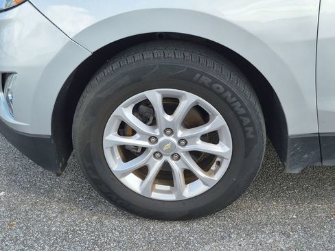 Used 2021 Chevrolet Equinox LS FWD image 11