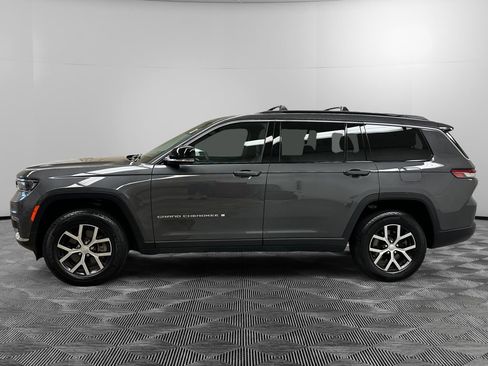 Used 2024 Jeep Grand Cherokee L Limited AWD/4WD image 2