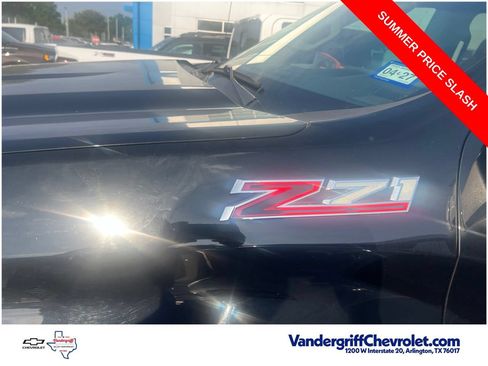 Used 2019 Chevrolet Silverado 1500 LT Trail Boss AWD/4WD image 3