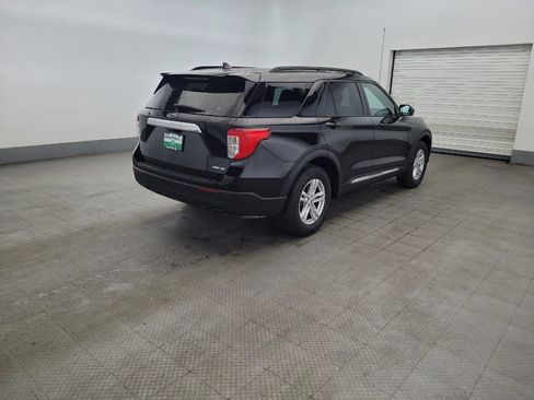 Used 2021 Ford Explorer XLT AWD/4WD image 9
