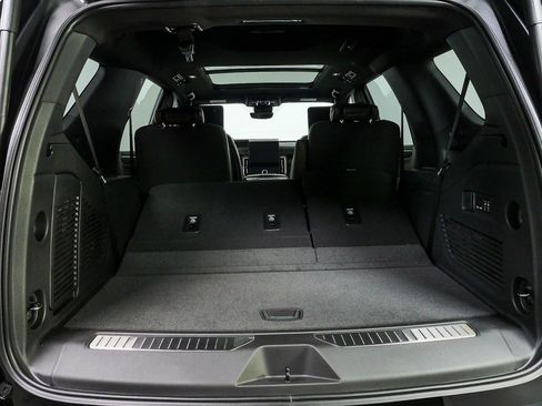 New 2026 GMC Yukon Denali Ultimate AWD/4WD image 32
