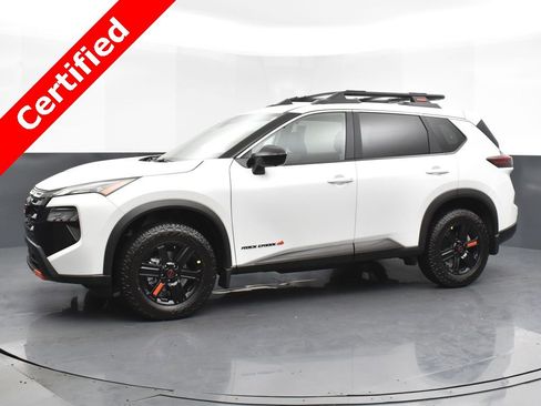 Certified 2025 Nissan Rogue SV image 2