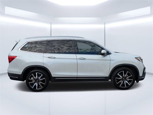 Certified 2021 Honda Pilot Touring image 2