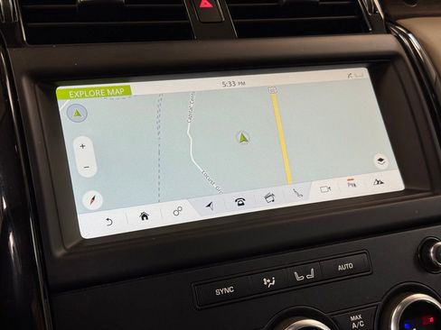 Used 2018 Land Rover Discovery SE image 43