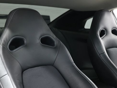 Used 2014 Nissan GT-R Premium image 73