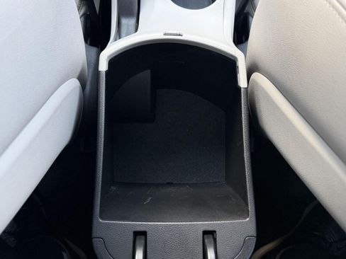 Used 2020 Hyundai Veloster Turbo Ultimate FWD image 40