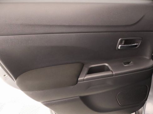 Used 2024 Mitsubishi Outlander Sport LE image 17