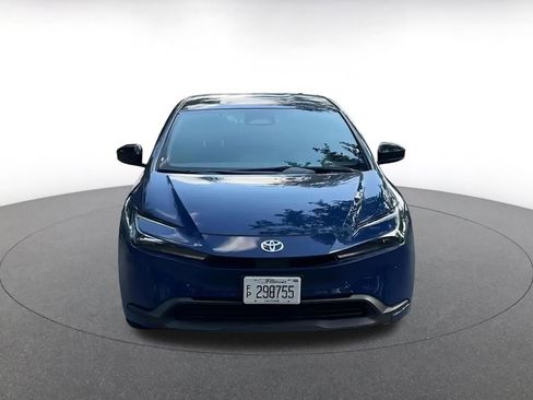 Used 2025 Toyota Prius LE image 4