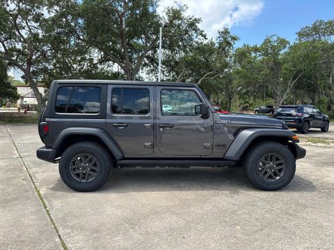 Certified 2024 Jeep Wrangler Unlimited Sport AWD/4WD image 2