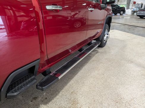 Used 2025 Chevrolet Silverado 3500 LTZ w/ LTZ Plus Package AWD/4WD image 11
