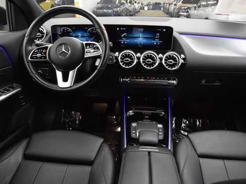 Certified 2021 Mercedes-Benz GLA 250 4MATIC image 19