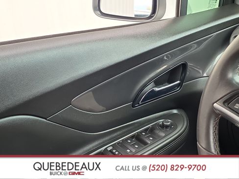 Used 2021 Buick Encore Preferred FWD image 22