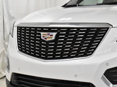 Certified 2022 Cadillac XT5 Premium Luxury w/ LPO, Floor Liner Package image 33