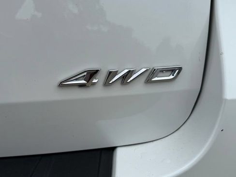 Used 2025 Ford Explorer ST-Line w/ ST-Line Street Pack AWD/4WD image 5