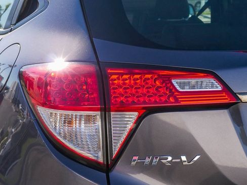 Used 2019 Honda HR-V Sport image 10