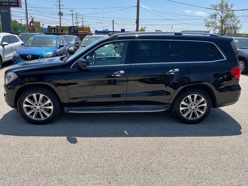 Used 2016 Mercedes-Benz GL 320 BlueTEC 4MATIC image 2