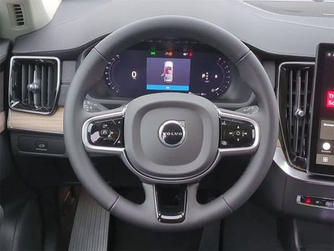 New 2026 Volvo XC90 B6 Plus w/ Protection Package Premier image 22