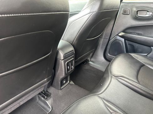 Used 2021 Jeep Compass Latitude w/ Sun and Sound Group image 23