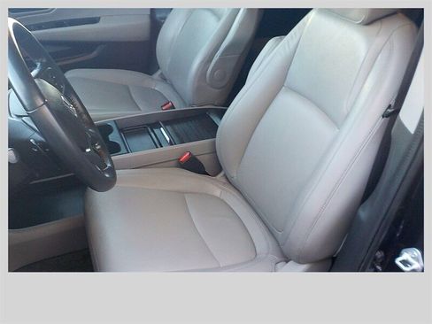 Used 2023 Honda Odyssey EX-L image 4