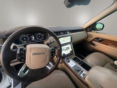 Used 2019 Land Rover Range Rover HSE image 12