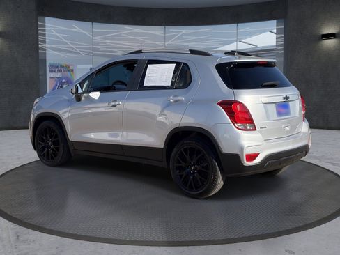 Certified 2022 Chevrolet Trax LT w/ Sport Edition FWD image 4