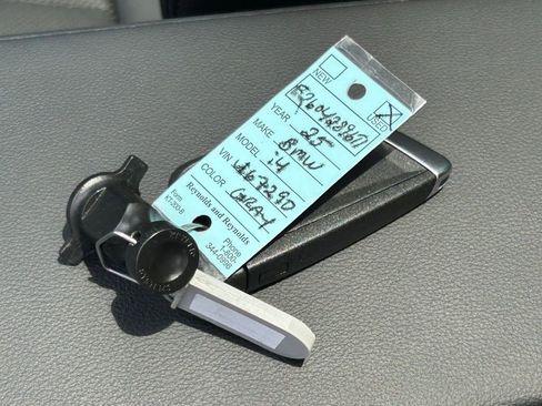 Used 2025 BMW i4 eDrive40 w/ Premium Package RWD image 74