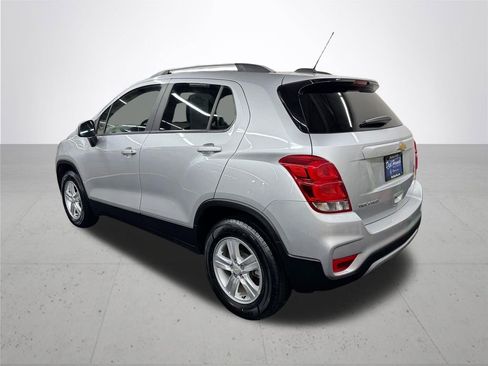 Used 2021 Chevrolet Trax LT image 4