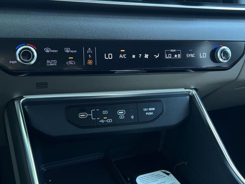 New 2026 Kia Carnival SX FWD image 25