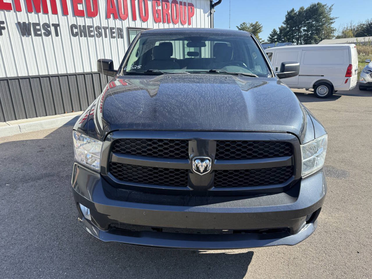 Used 2017 RAM 1500 Express AWD/4WD image 3