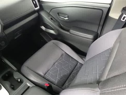 New 2025 Nissan Frontier SV w/ SV Convenience Package image 24