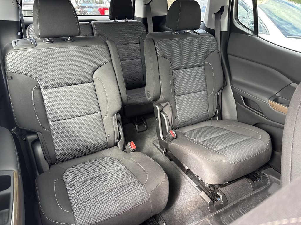Used 2023 GMC Acadia SLE w/ Infotainment Package AWD/4WD image 31