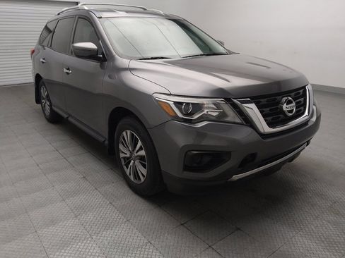 Used 2019 Nissan Pathfinder S FWD image 13