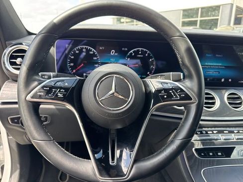Used 2022 Mercedes-Benz E 450 4MATIC Sedan w/ Driver Assistance Package image 19