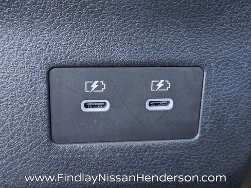 Used 2025 Nissan Kicks SR w/ SR Premium Package FWD image 13