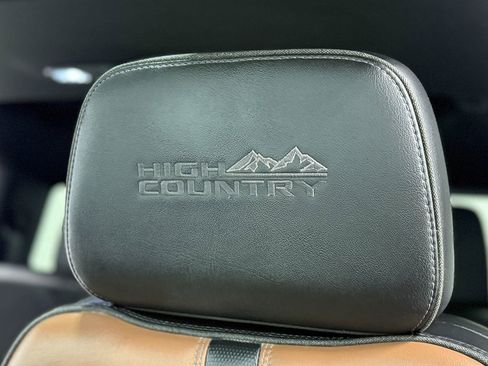 Used 2020 Chevrolet Silverado 1500 High Country AWD/4WD image 14