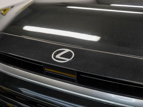 Used 2025 Lexus TX 500h AWD w/ Technology Package image 8