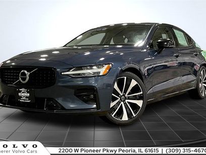 Used 2022 Volvo S60 B5 Momentum w/ Premium Package