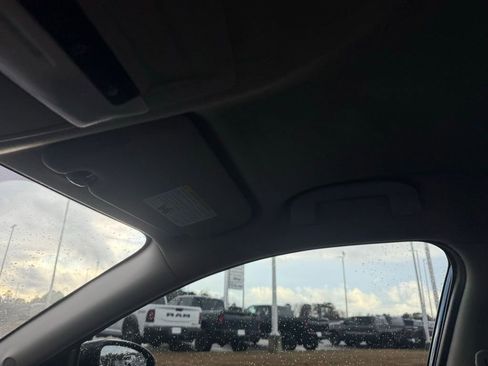 Used 2021 Nissan Sentra SR image 21