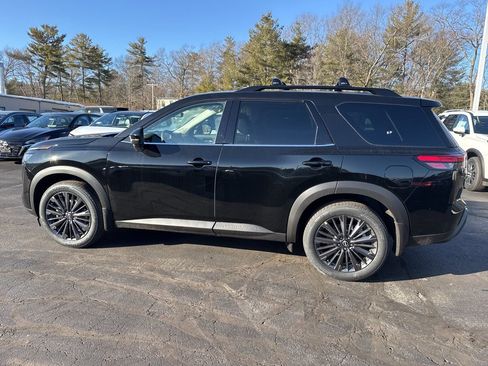 New 2026 Nissan Pathfinder SL w/ SL Premium Package image 4