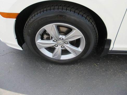 Used 2018 Honda Odyssey EX-L image 11