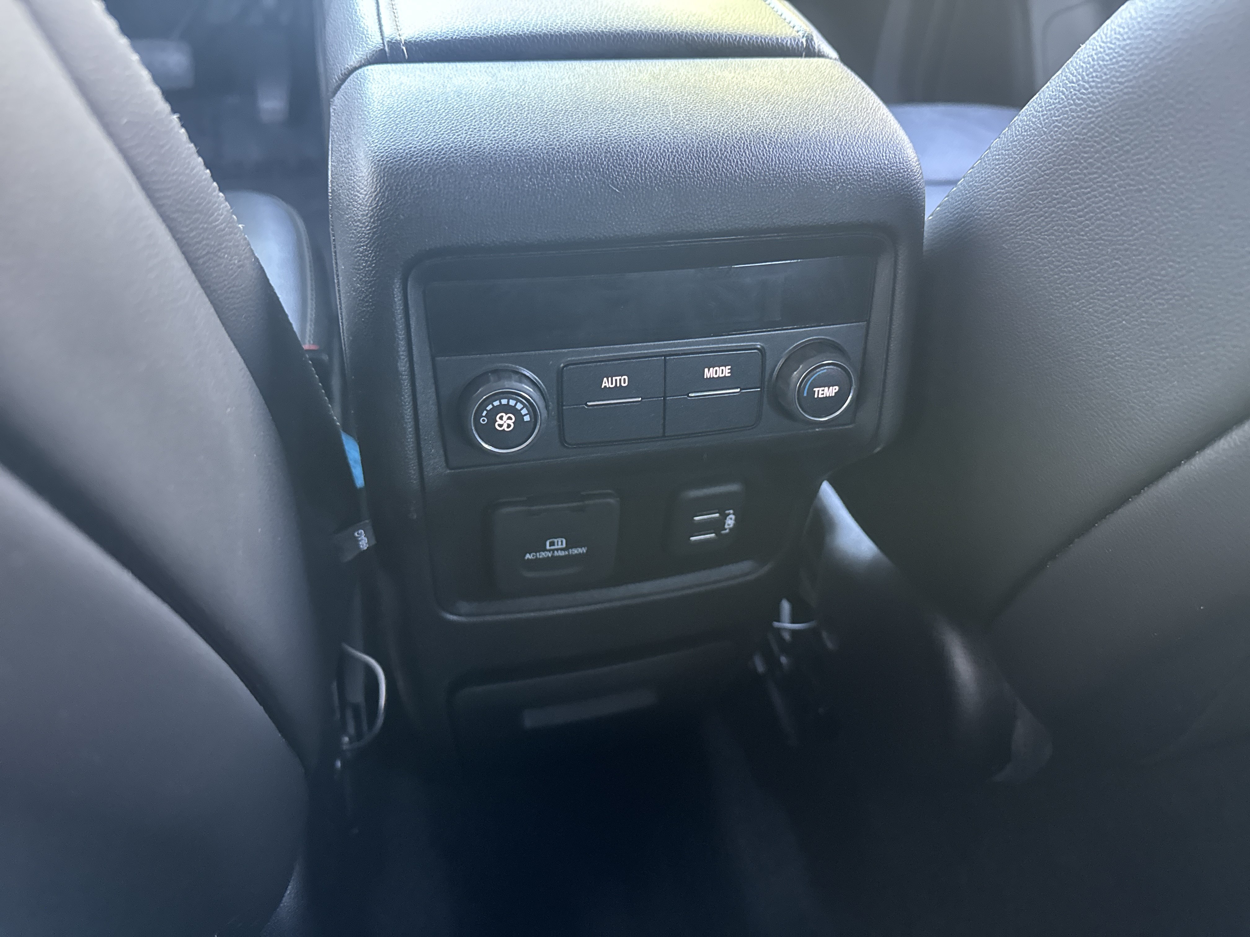 Used 2019 GMC Acadia SLT AWD/4WD image 16