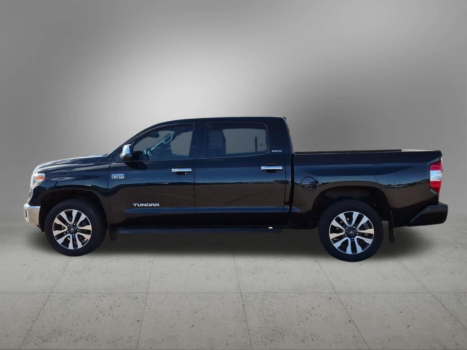 Used 2018 Toyota Tundra Limited w/ Limited Premium Package AWD/4WD image 3