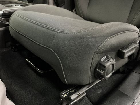 Used 2021 Jeep Gladiator Sport AWD/4WD image 19