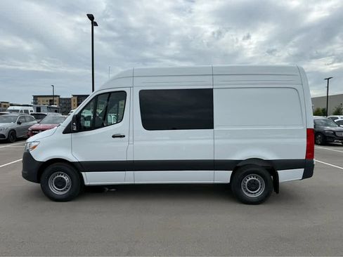 New 2025 Mercedes-Benz Sprinter 2500 image 9